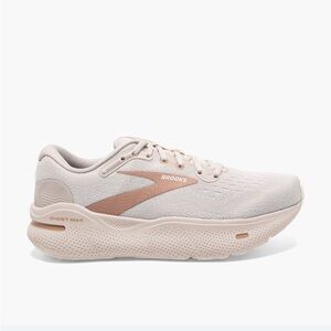 Brooks Ghost Max